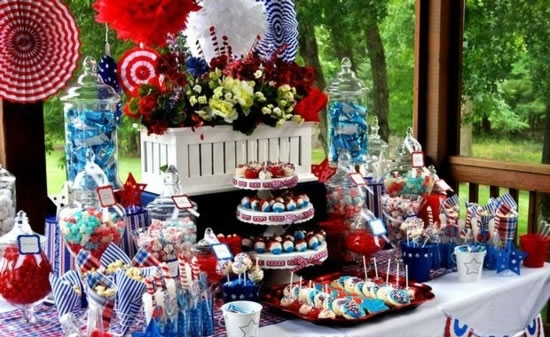 4th of July decor centerpieces