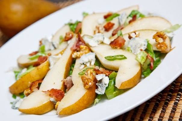 Grilled Pear, Bacon, and Goat Cheese Salad